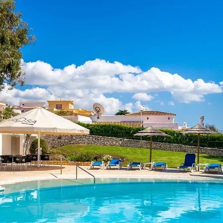 Da Rocha, Rosa, T1, Piscinas, Parqueamento E Internet By Ig *