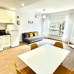 Da Rocha, Rosa, T1, Piscinas, Parqueamento E Internet By Ig Appartamento Portimão