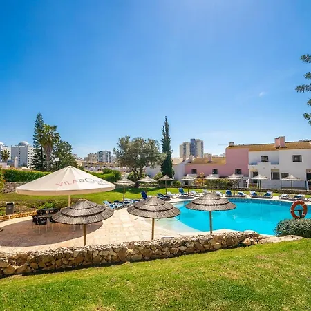 Da Rocha, Rosa, T1, Piscinas, Parqueamento E Internet By Ig *