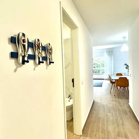 Da Rocha, Rosa, T1, Piscinas, Parqueamento E Internet By Ig Apartamento