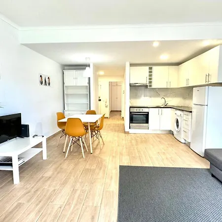 Da Rocha, Rosa, T1, Piscinas, Parqueamento E Internet By Ig Apartamento *