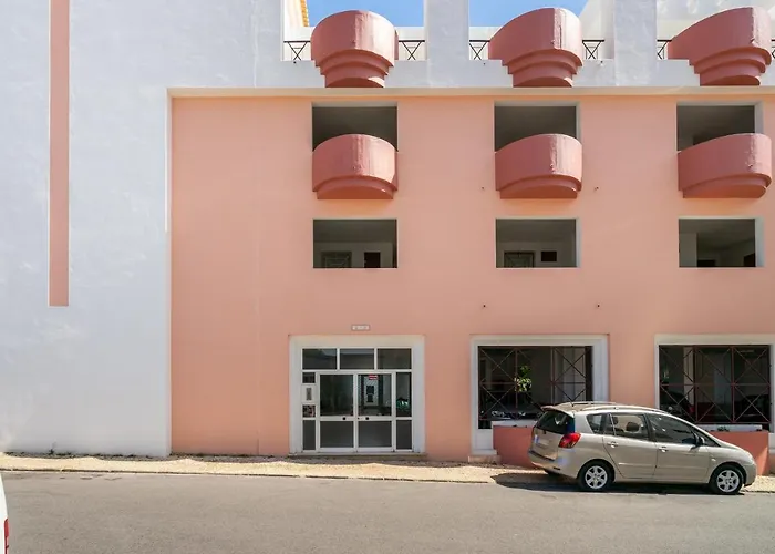 Da Rocha, Rosa, T1, Piscinas, Parqueamento E Internet By Ig Apartament *