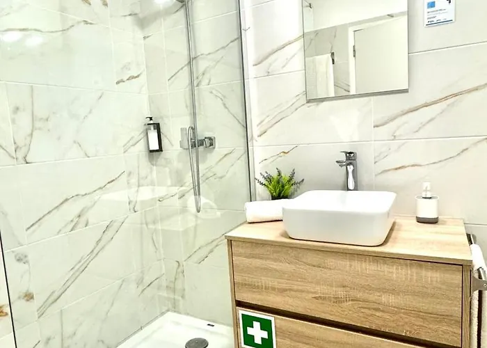 Da Rocha, Rosa, T1, Piscinas, Parqueamento E Internet By Ig Apartament Portimão