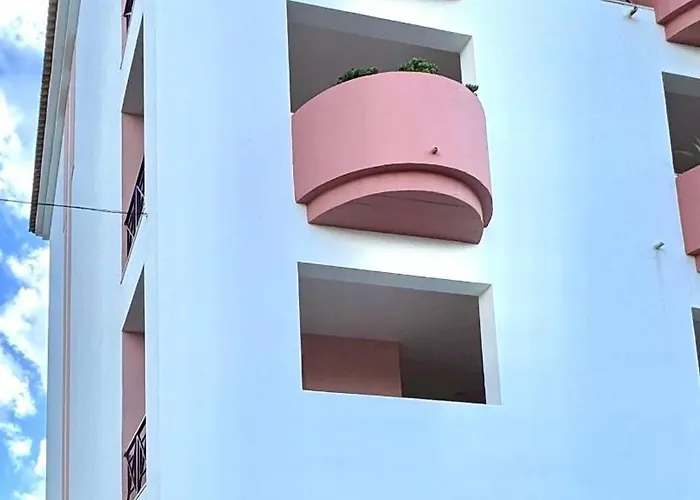 Apartament Da Rocha, Rosa, T1, Piscinas, Parqueamento E Internet By Ig