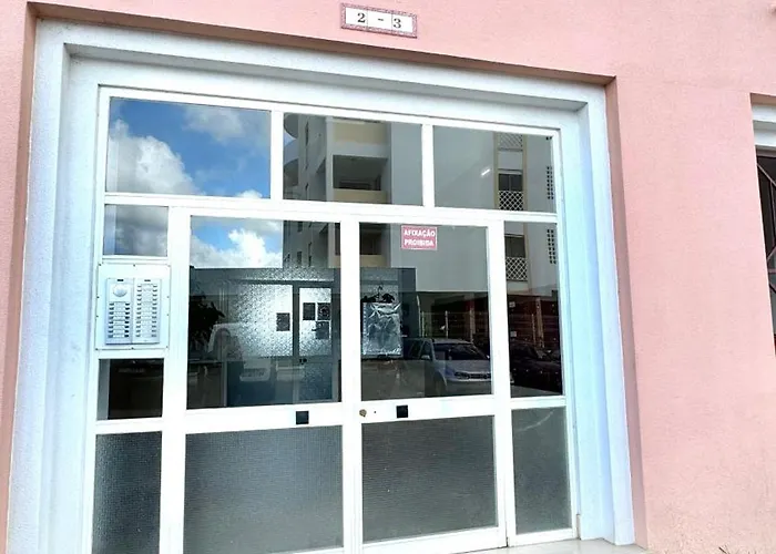 Da Rocha, Rosa, T1, Piscinas, Parqueamento E Internet By Ig Apartament Portimão